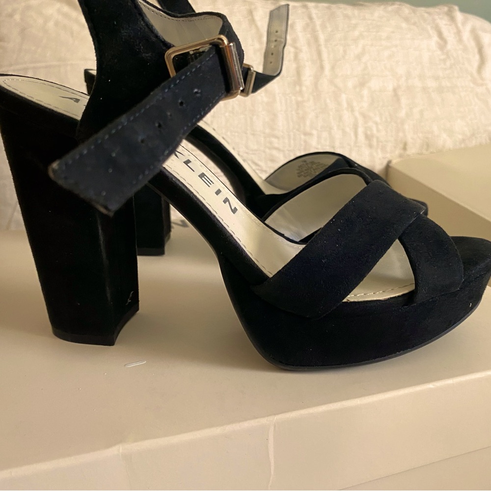 Ann Klein chunky heals